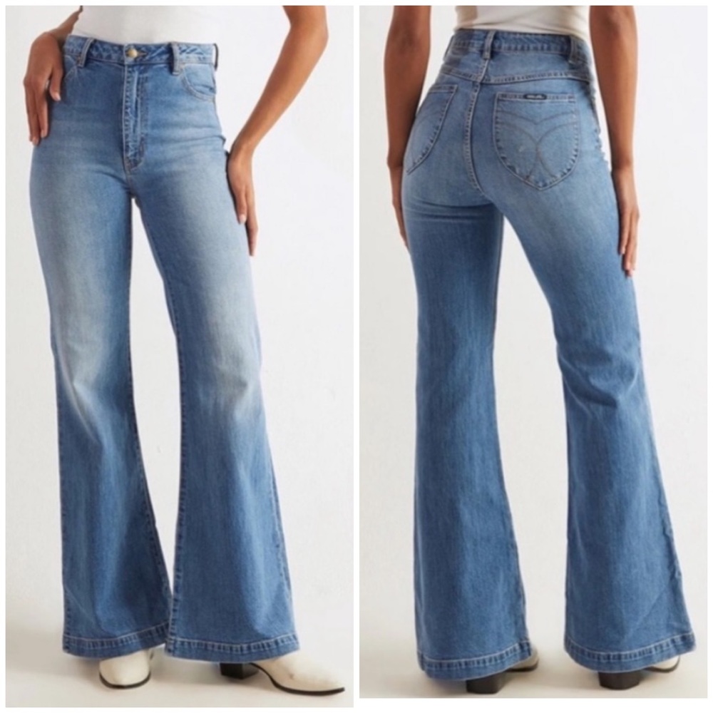 6. ROLLA’S East Coast High Rise Flare Jean Size 28